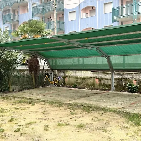 Spacious Flat With Parking For Families In